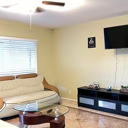 Grant'S Family Home, Sleeps 16 Guests 拉斯维加斯 外观 照片