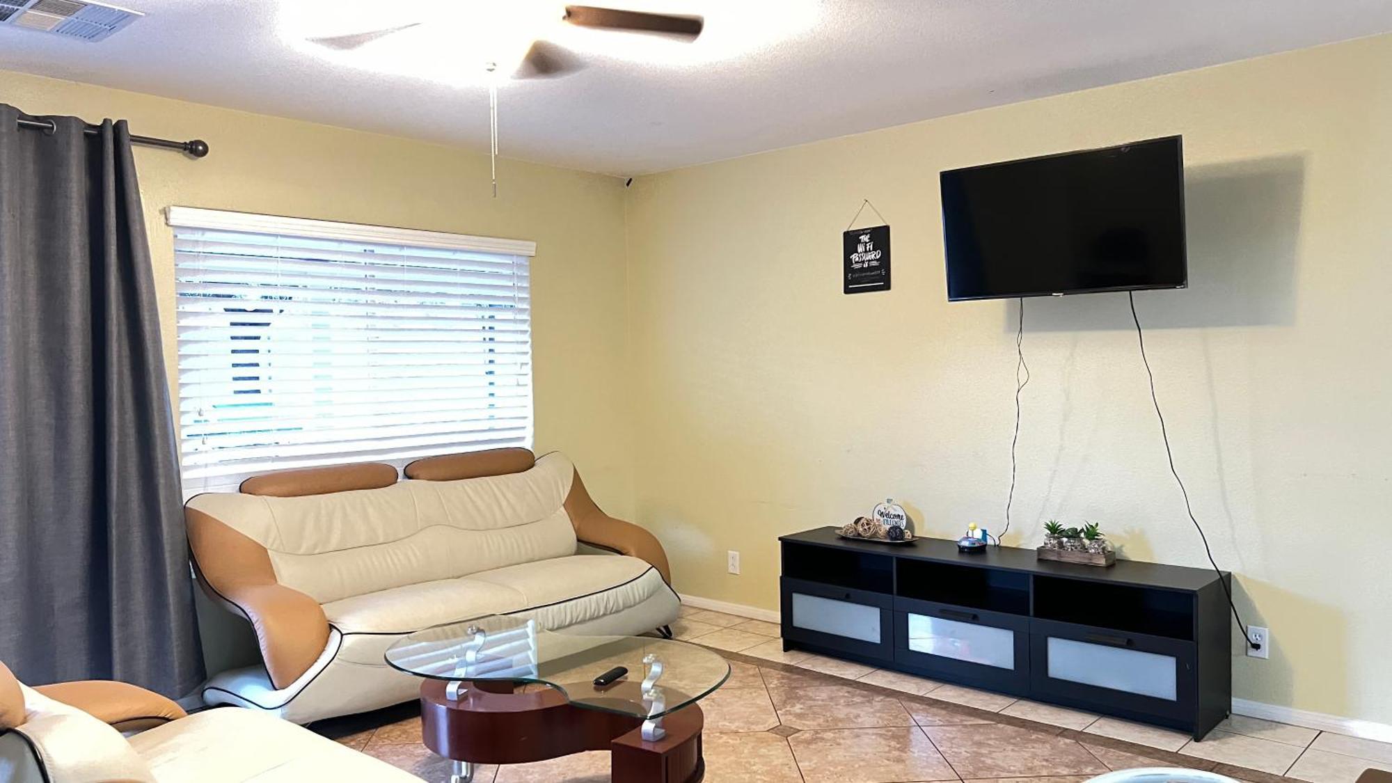 Grant'S Family Home, Sleeps 16 Guests 拉斯维加斯 外观 照片